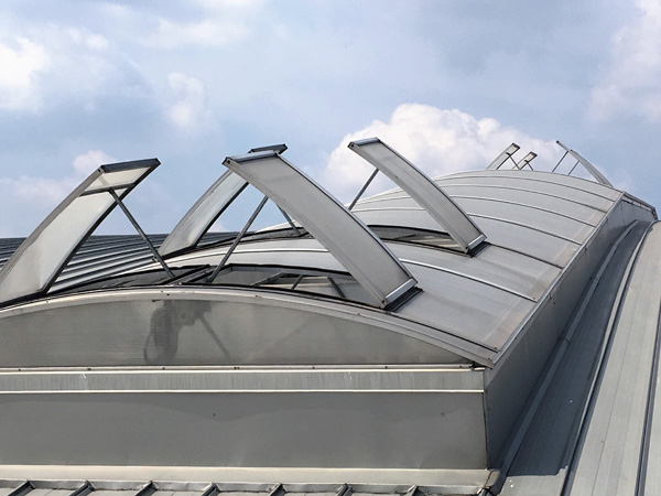 通風(fēng)排煙天窗